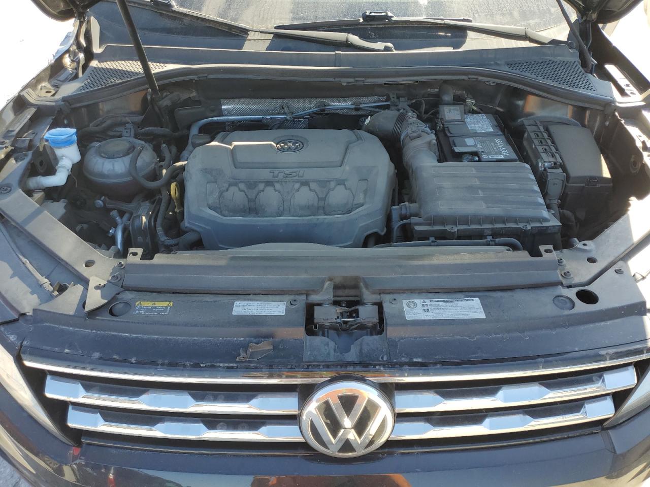 2018 Volkswagen Tiguan - Image 12