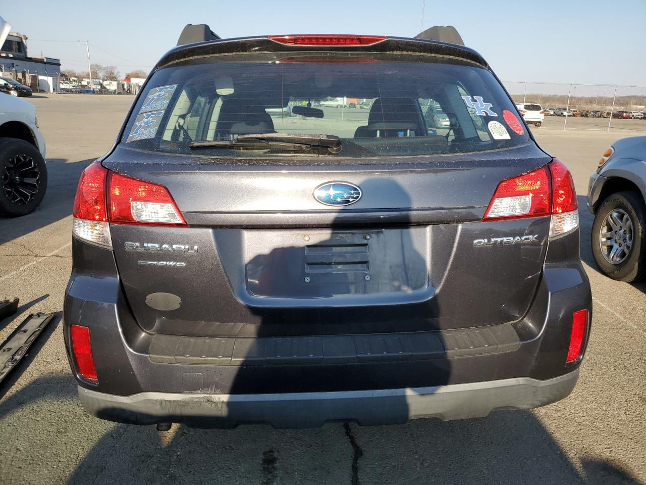 2011 Subaru Outback - Image 6