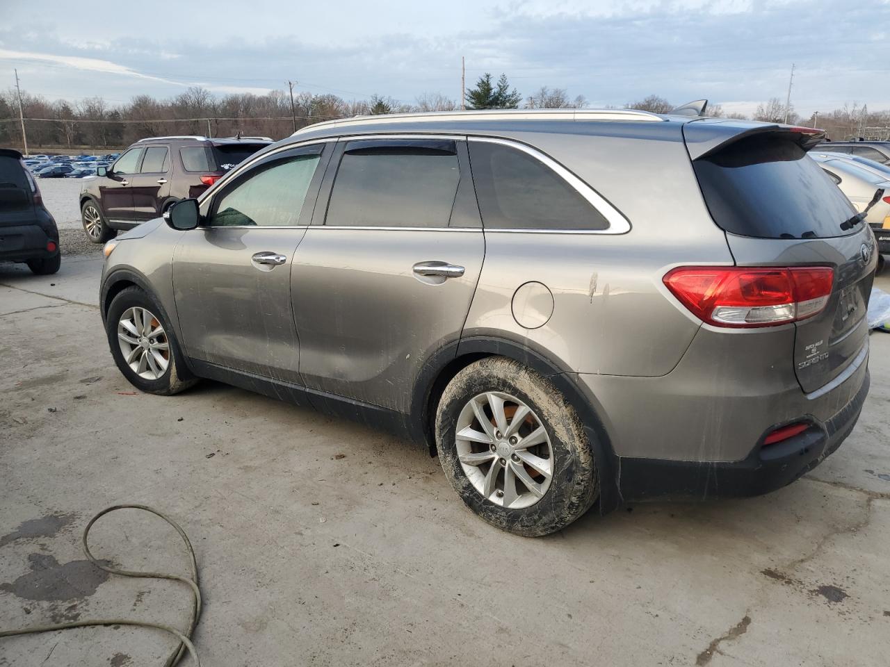 2017 Kia Sorento - Image 2