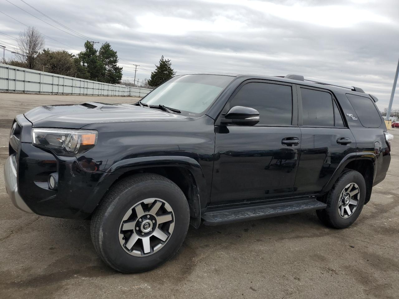 2017 Toyota 4Runner Sr5/Sr5 Premium იყიდება Moraine-ში, OH - Minor Dent/Scratches