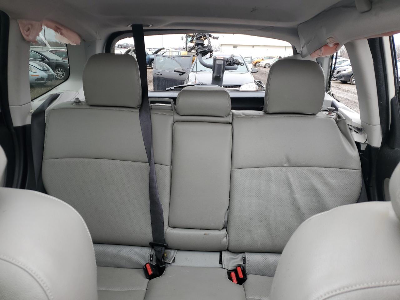 2016 Subaru Forester - Image 10