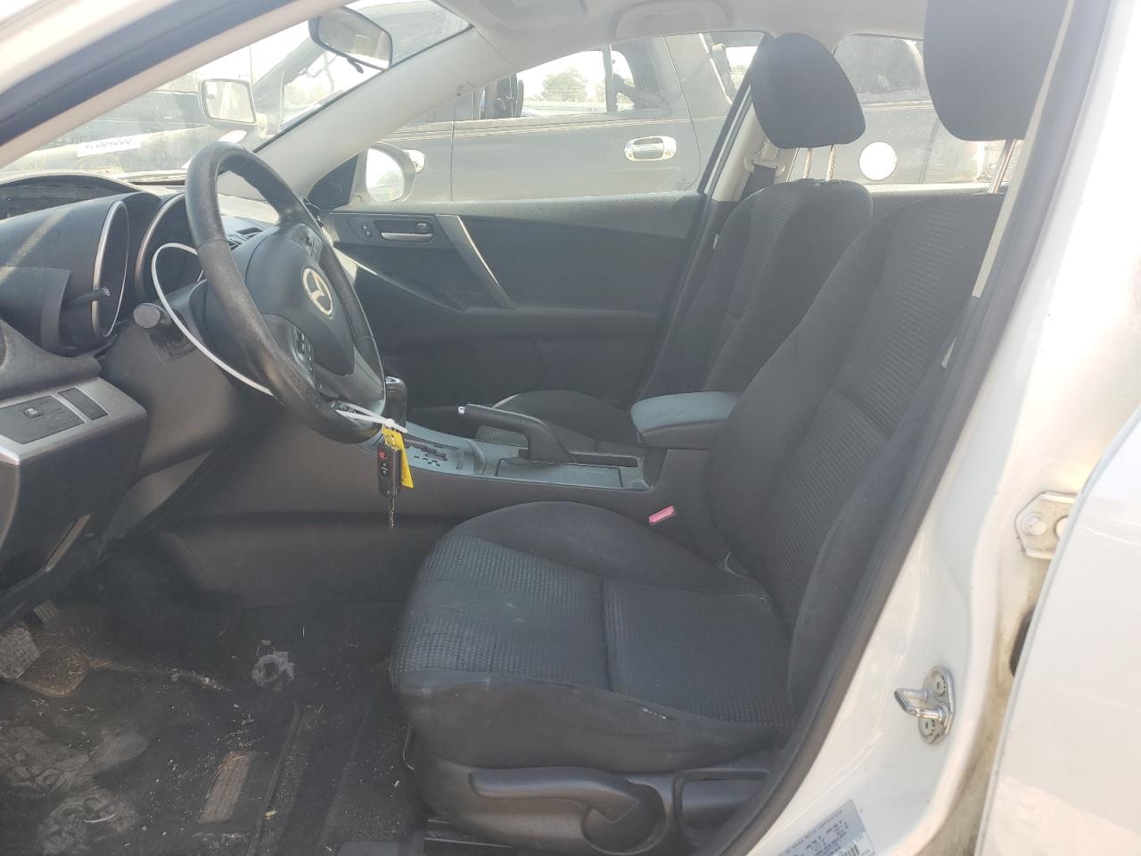 2012 Mazda 3 - Image 7