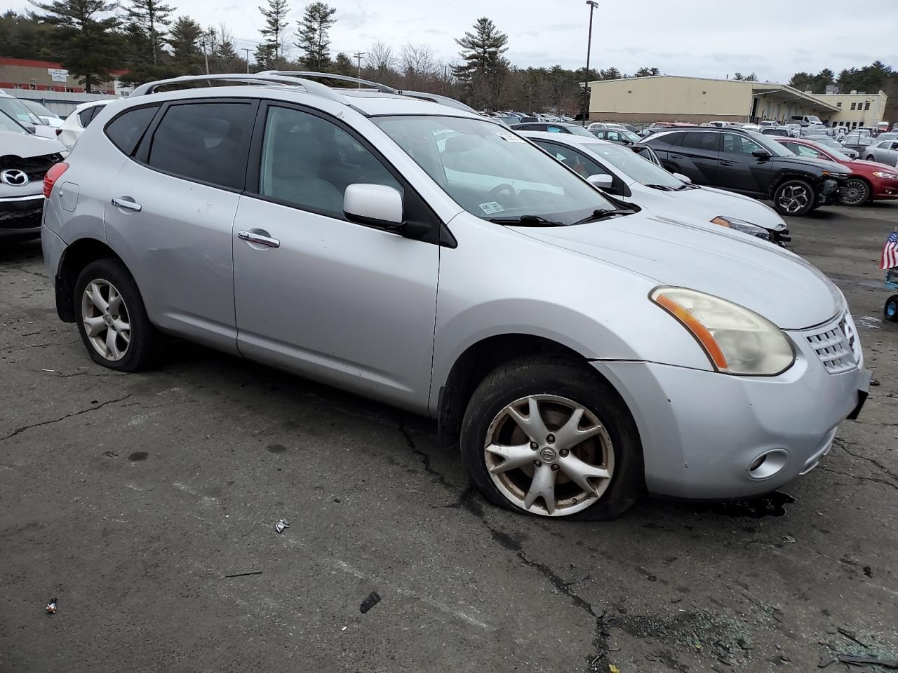 2010 Nissan Rogue - Image 4