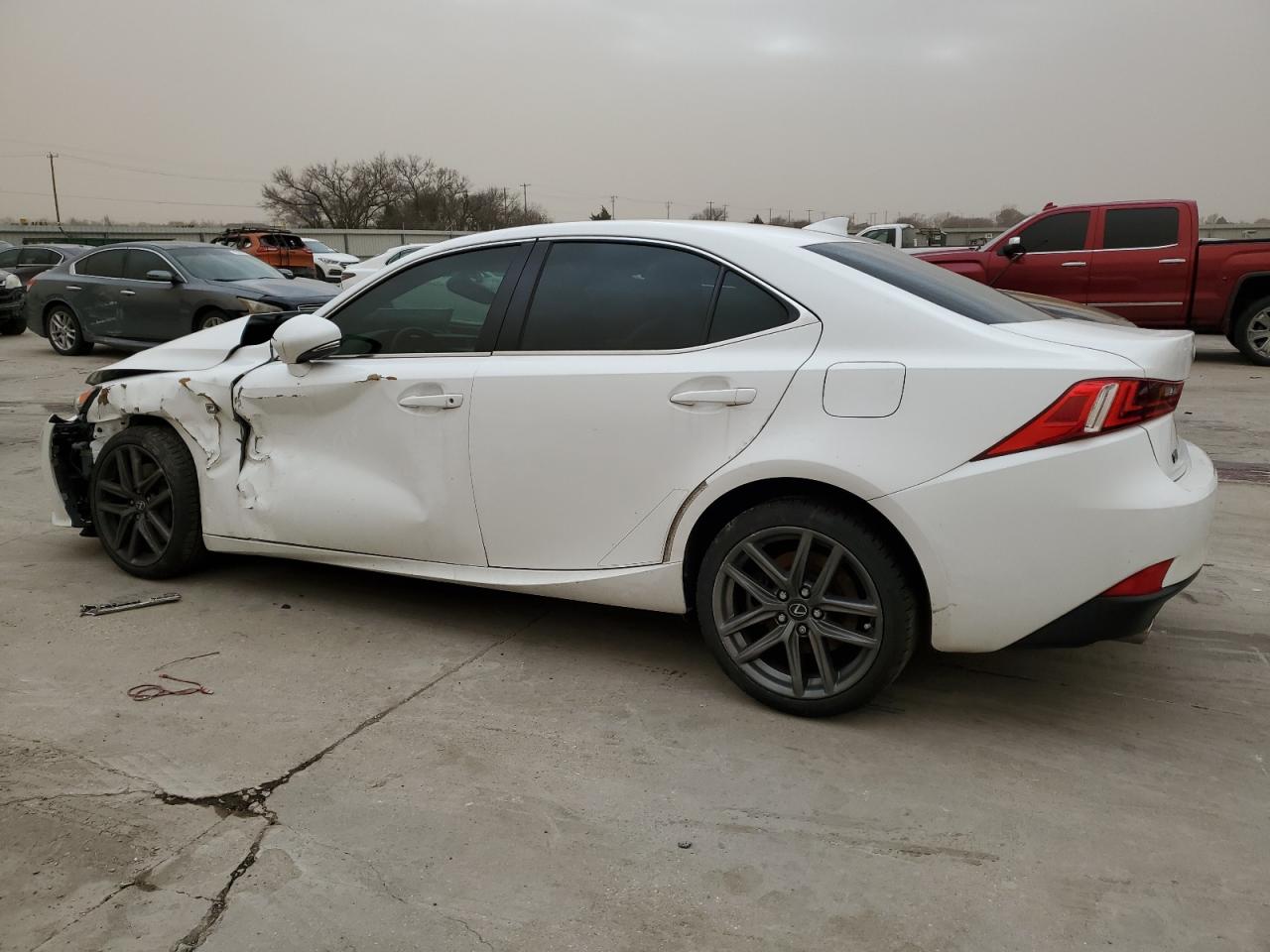 2016 Lexus IS - Image 2