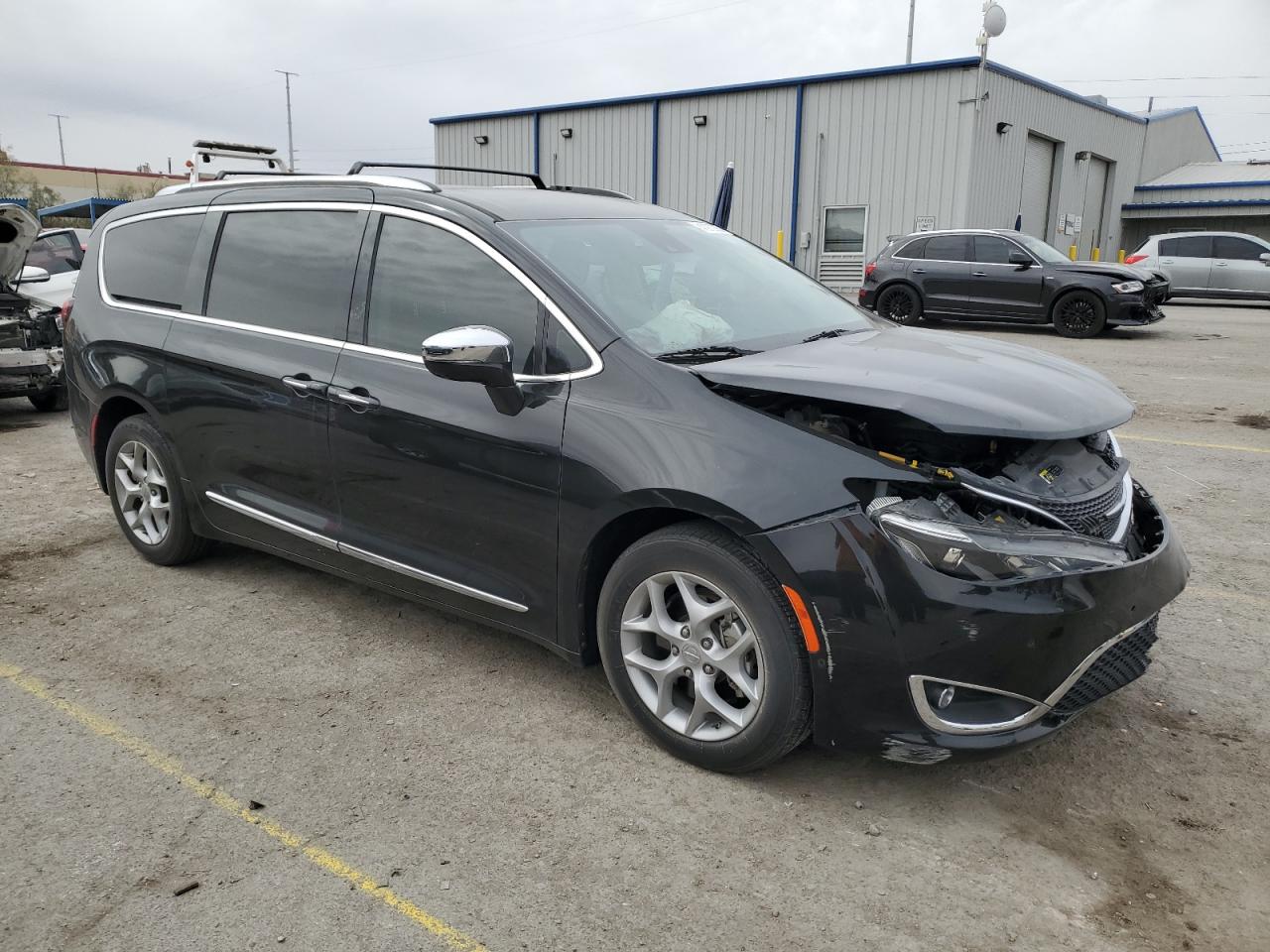 2020 Chrysler Pacifica - Image 4