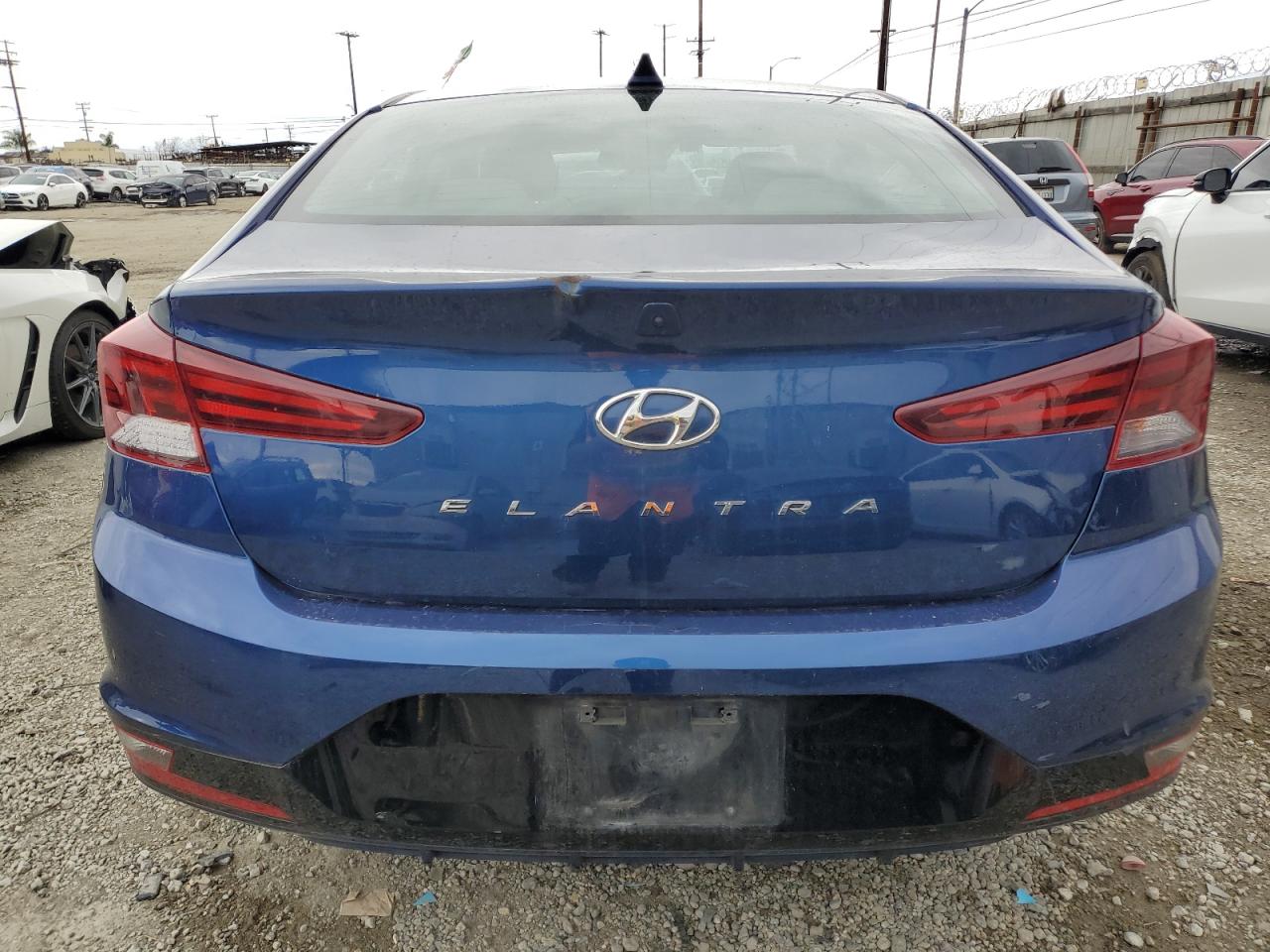2019 Hyundai Elantra - Image 6