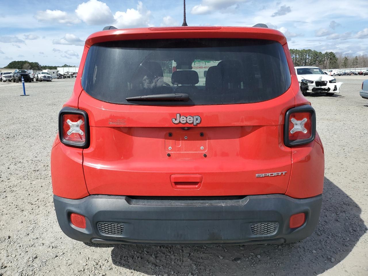2018 Jeep Renegade - Image 6