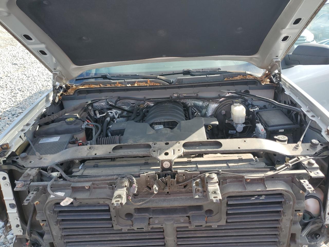 2018 Chevrolet Silverado - Image 11