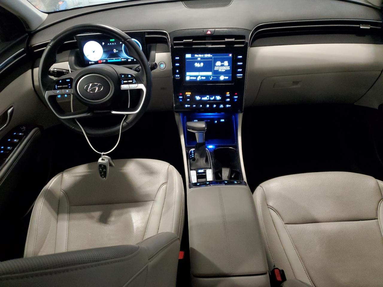 2022 Hyundai Tucson - Image 8