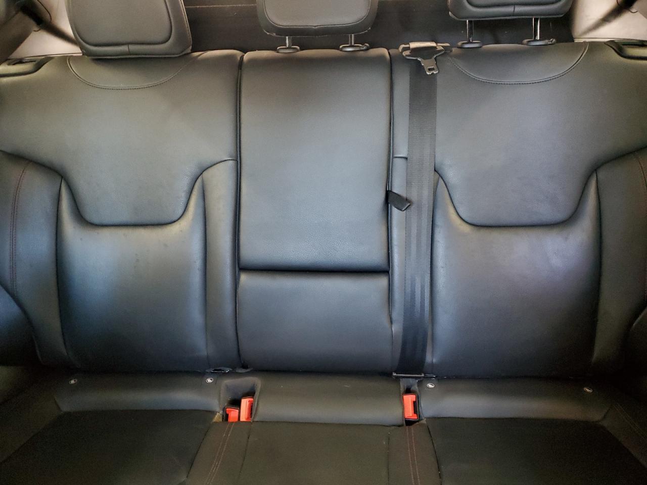 2019 Jeep Renegade - Image 10