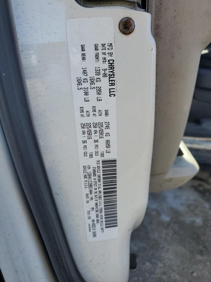 2009 Dodge Caravan - Image 13