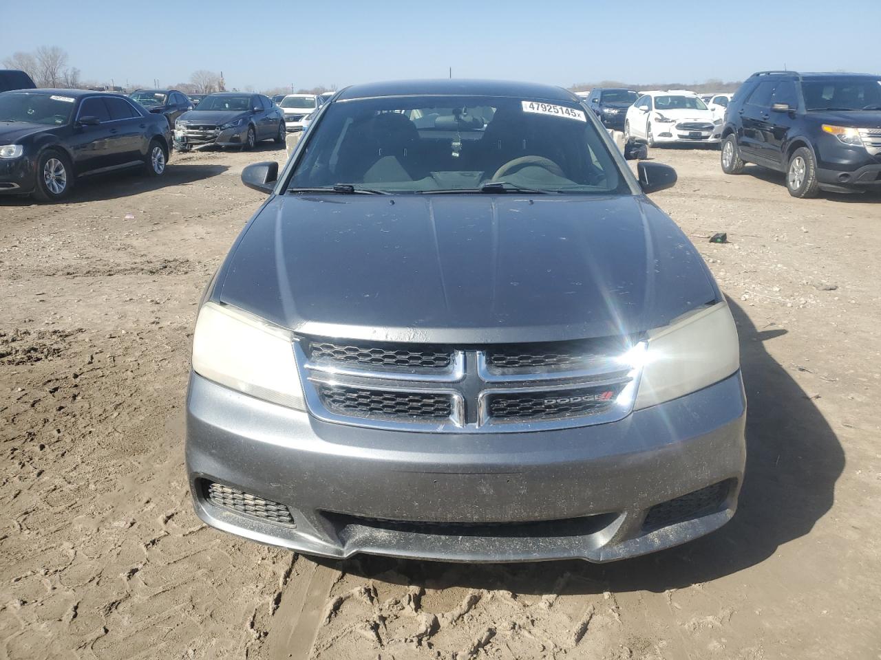 2013 Dodge Avenger - Image 5