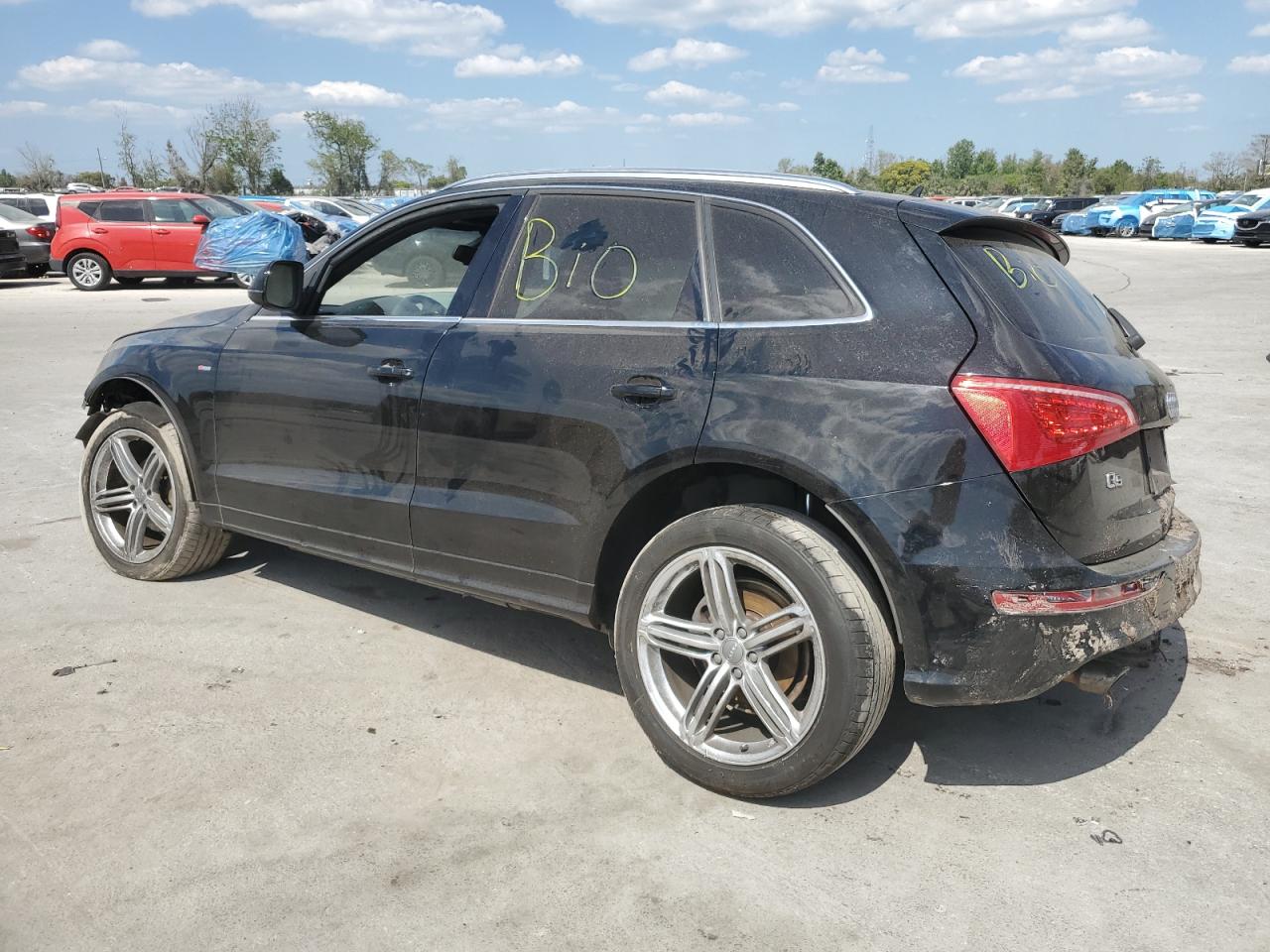 2010 Audi Q5 - Image 2