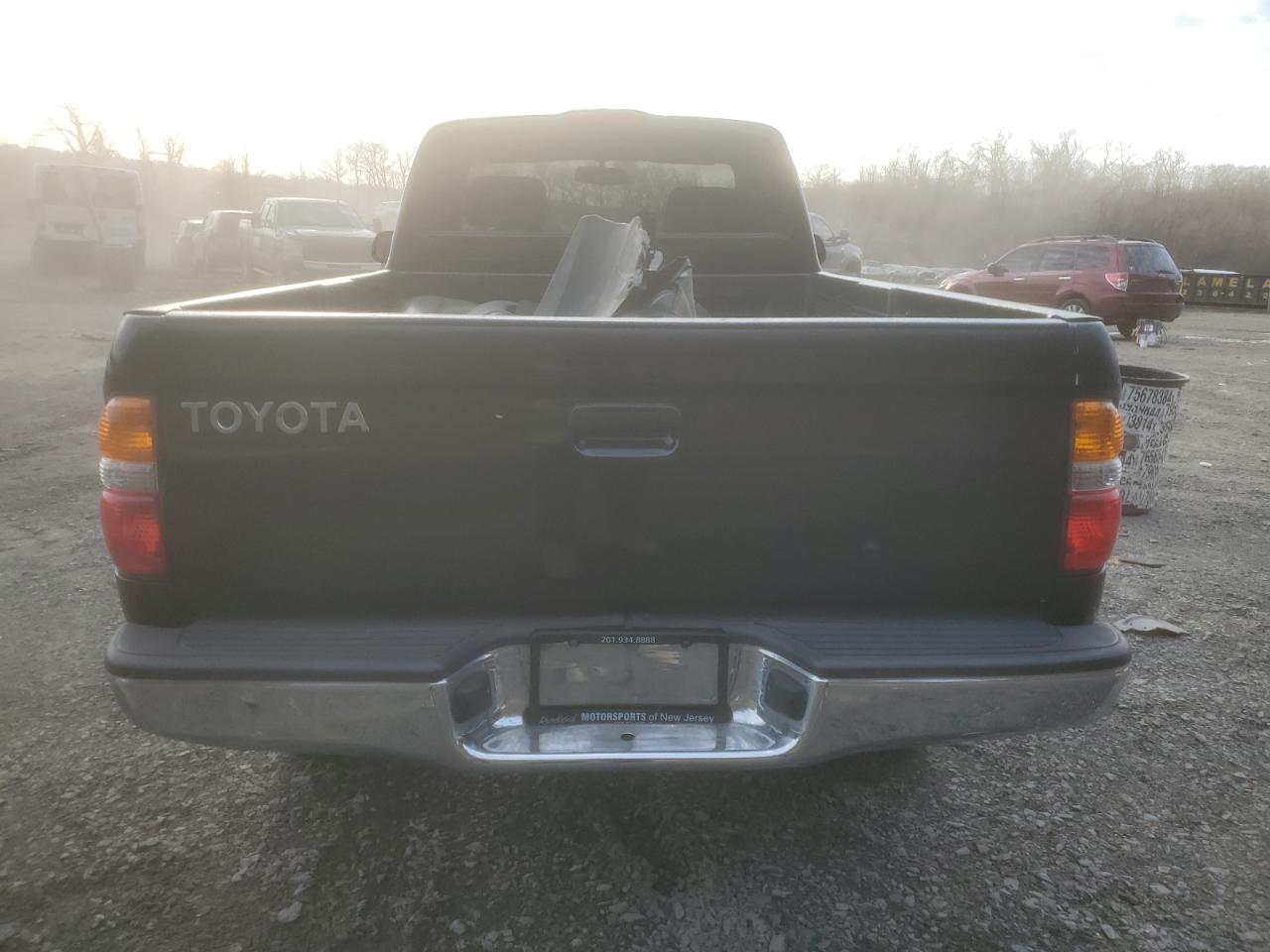 2004 Toyota Tacoma - Image 6