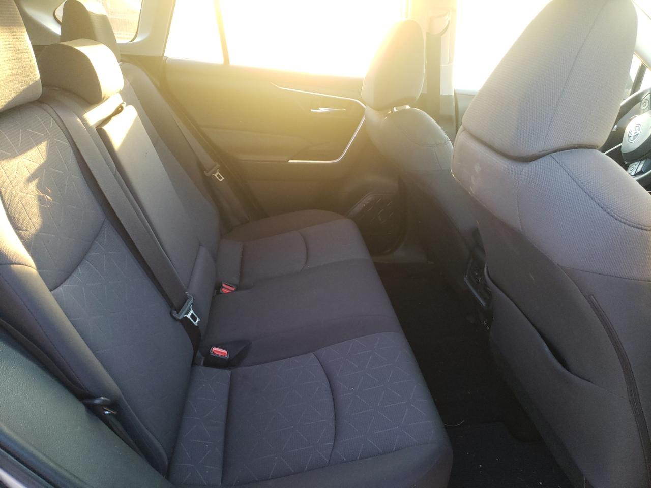 2019 Toyota RAV 4 - Image 10