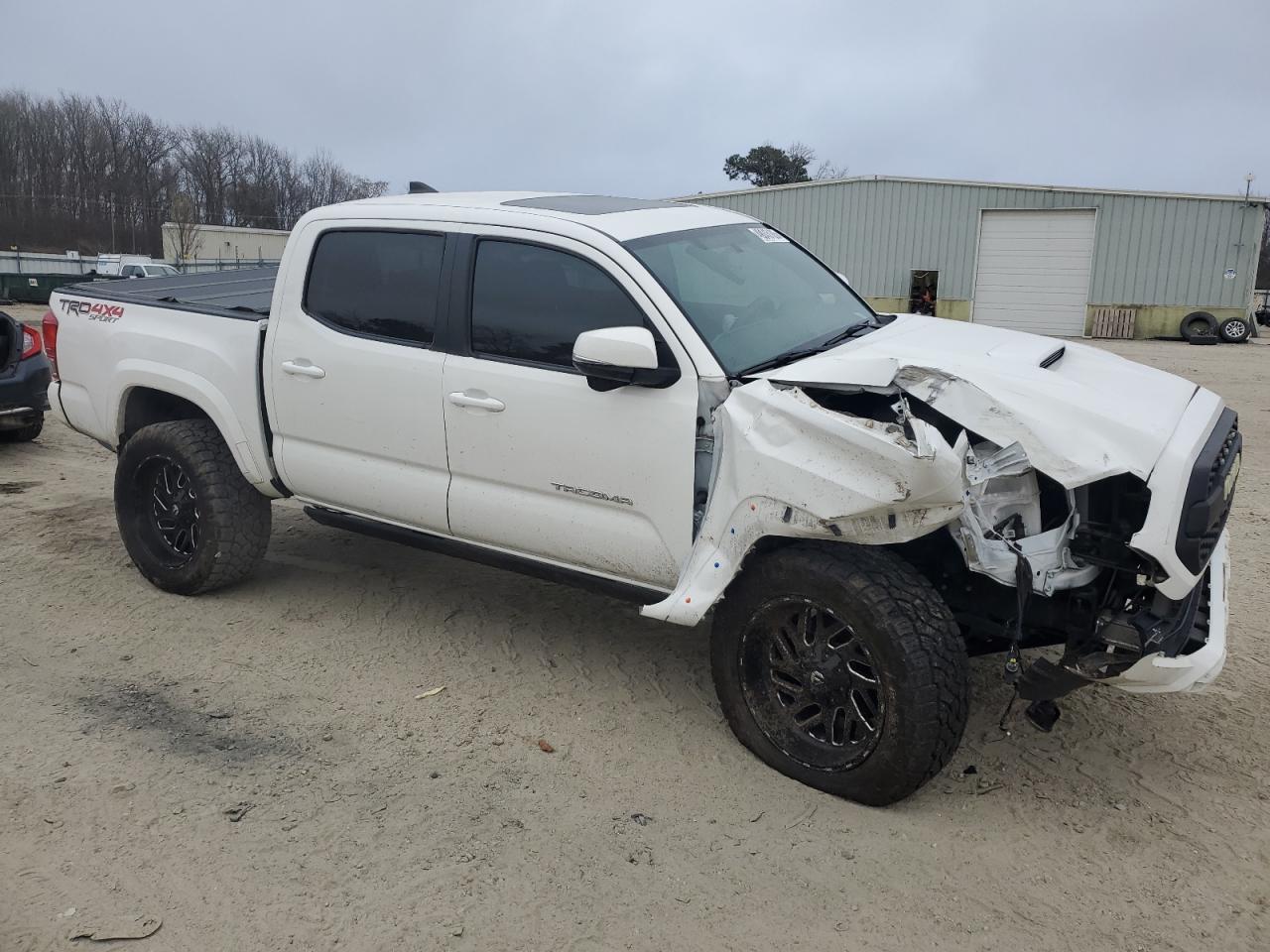 2017 Toyota Tacoma - Image 4