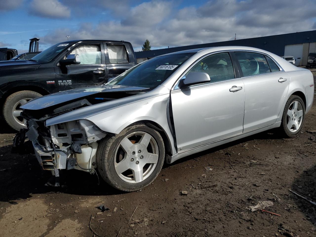 2009 Chevrolet Malibu 2Lt for Sale in Woodhaven, MI - Front End