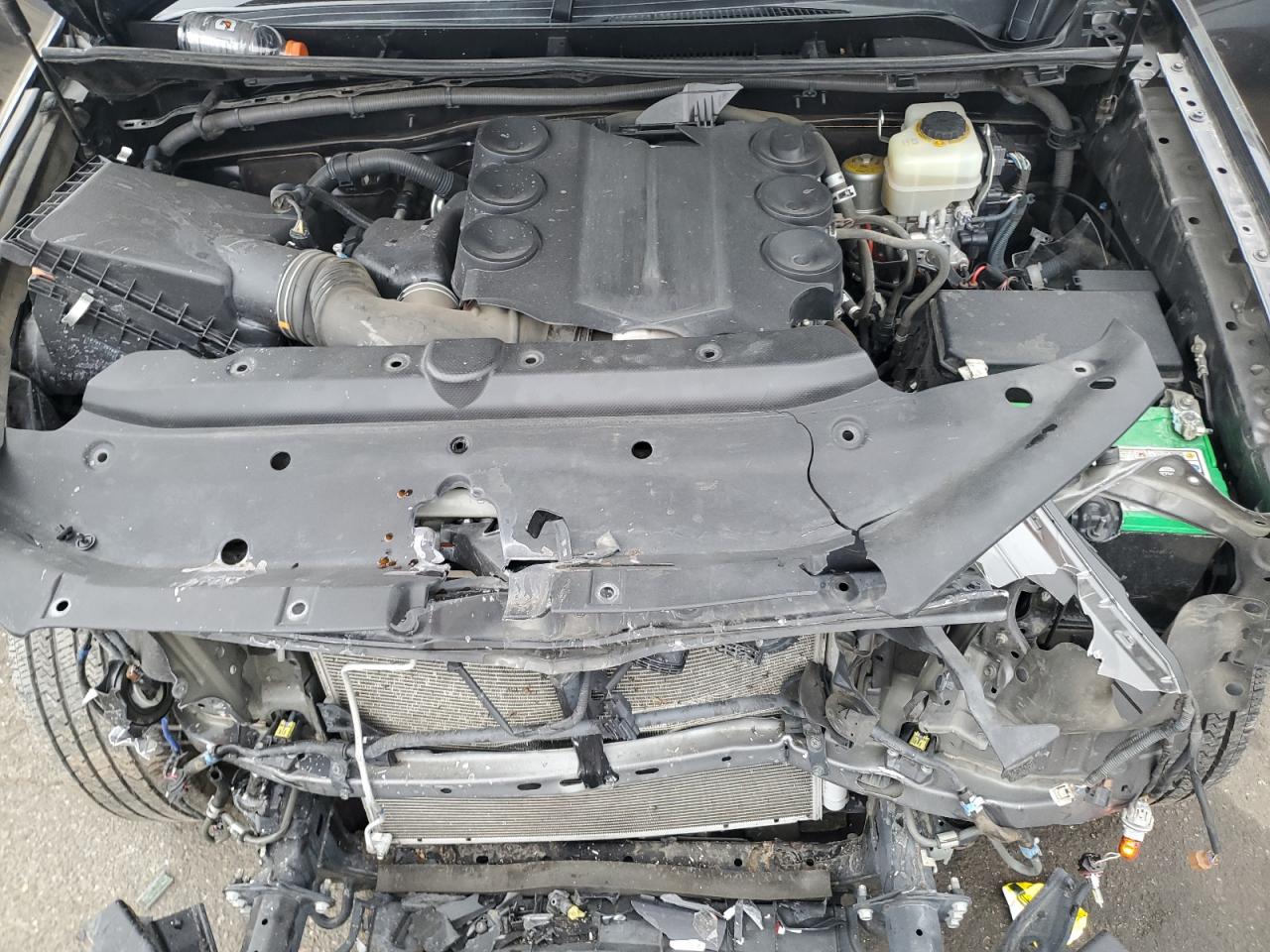 2016 Toyota 4Runner - Image 13