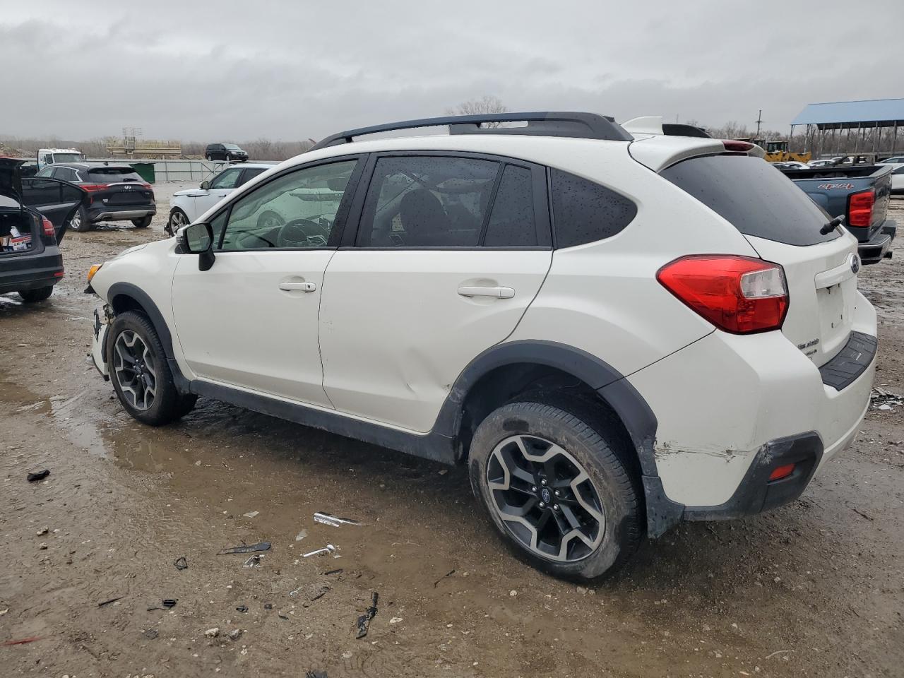 2017 Subaru XV - Image 2