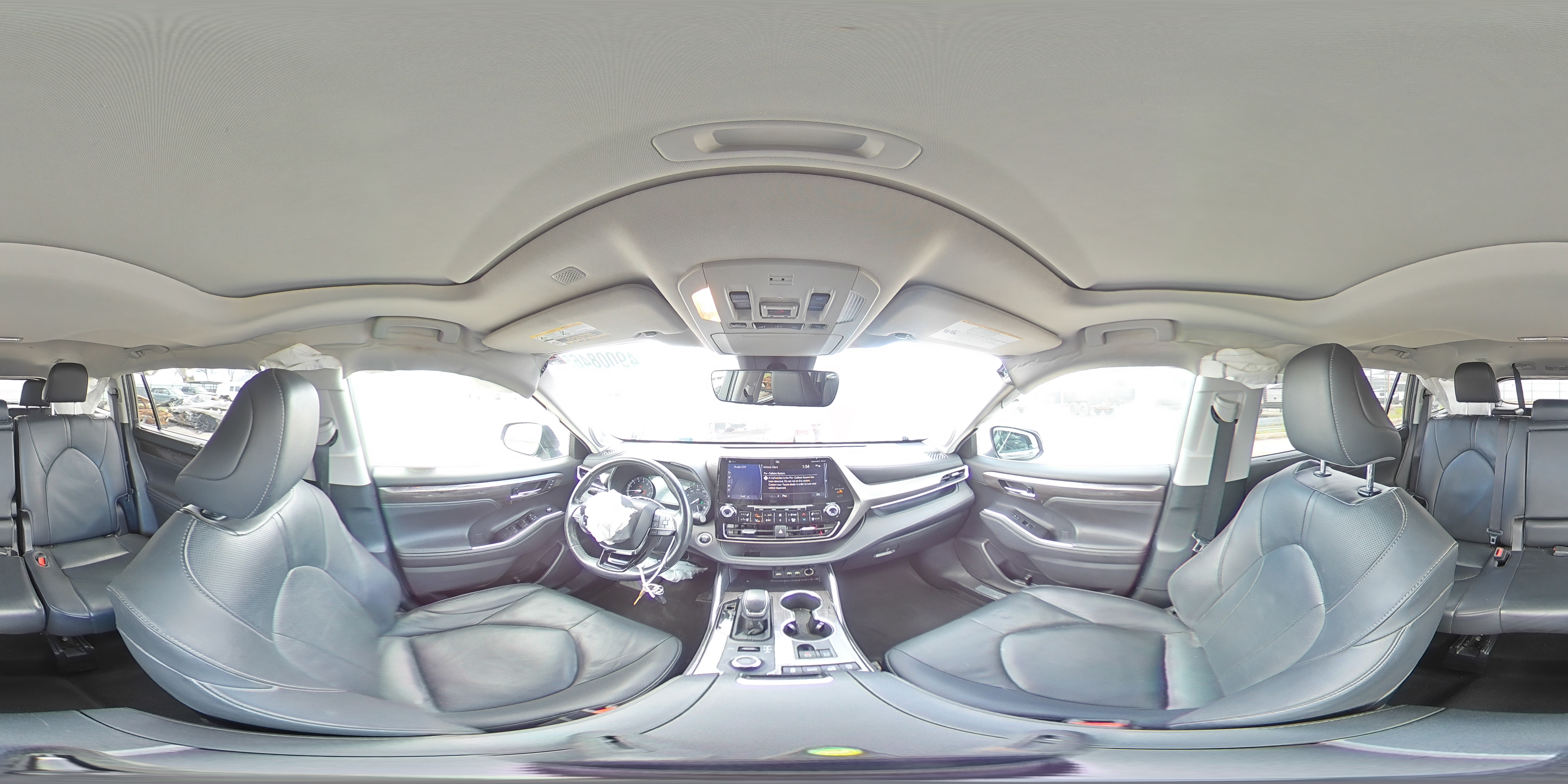 2020 Toyota Highlander - Image 14