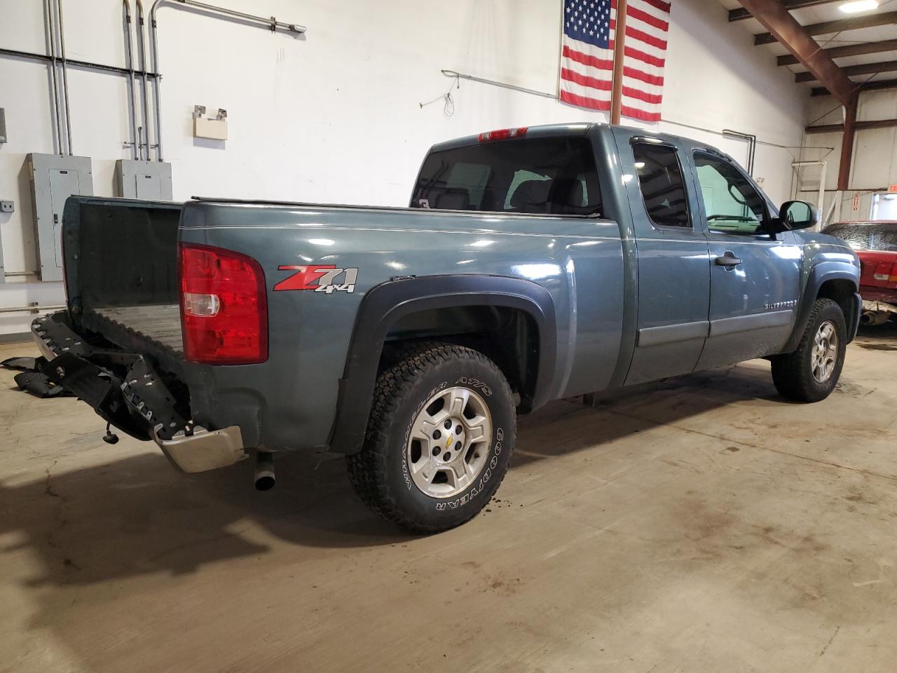2008 Chevrolet Silverado - Image 3