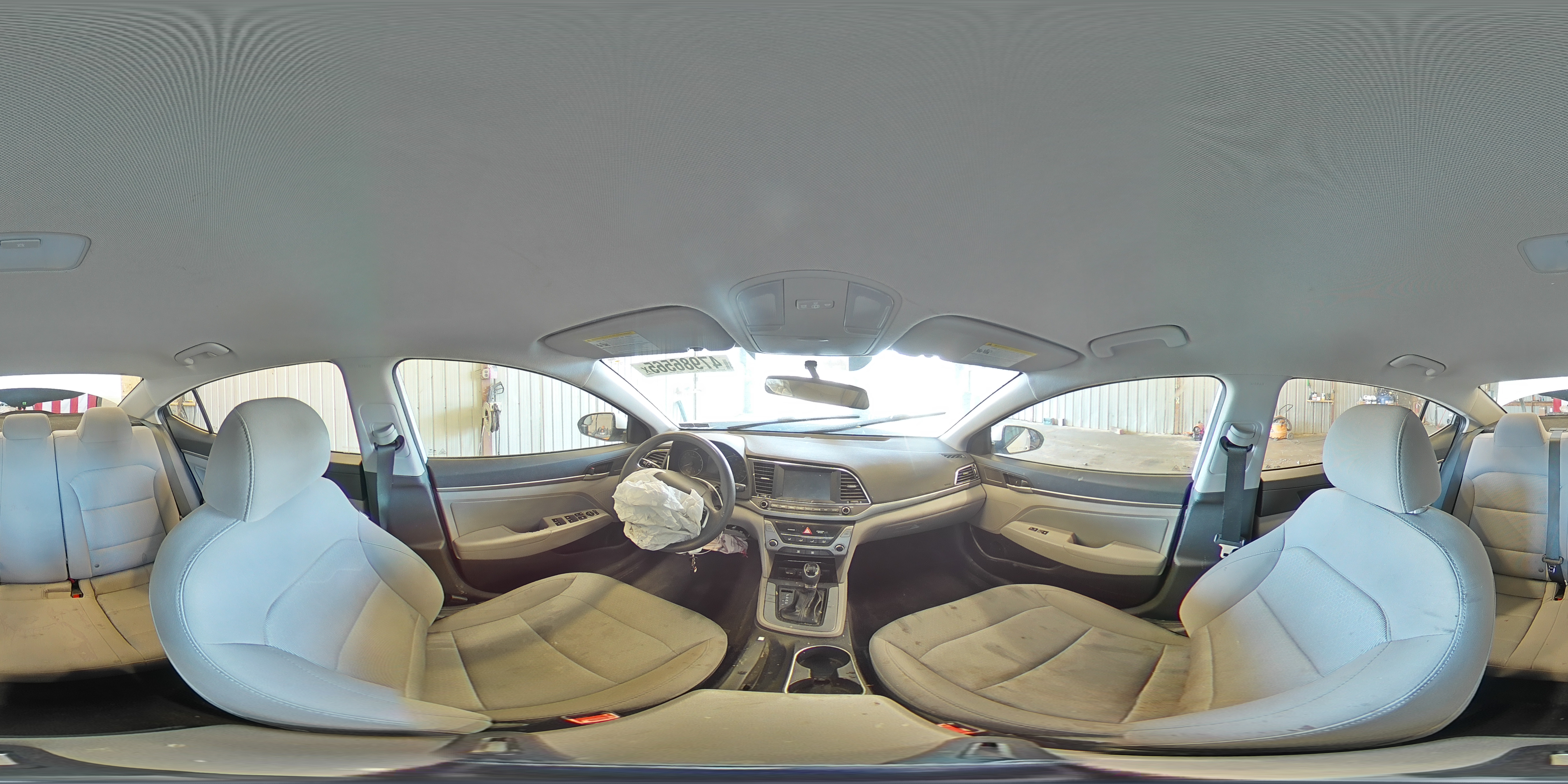 2017 Hyundai Elantra - Image 12