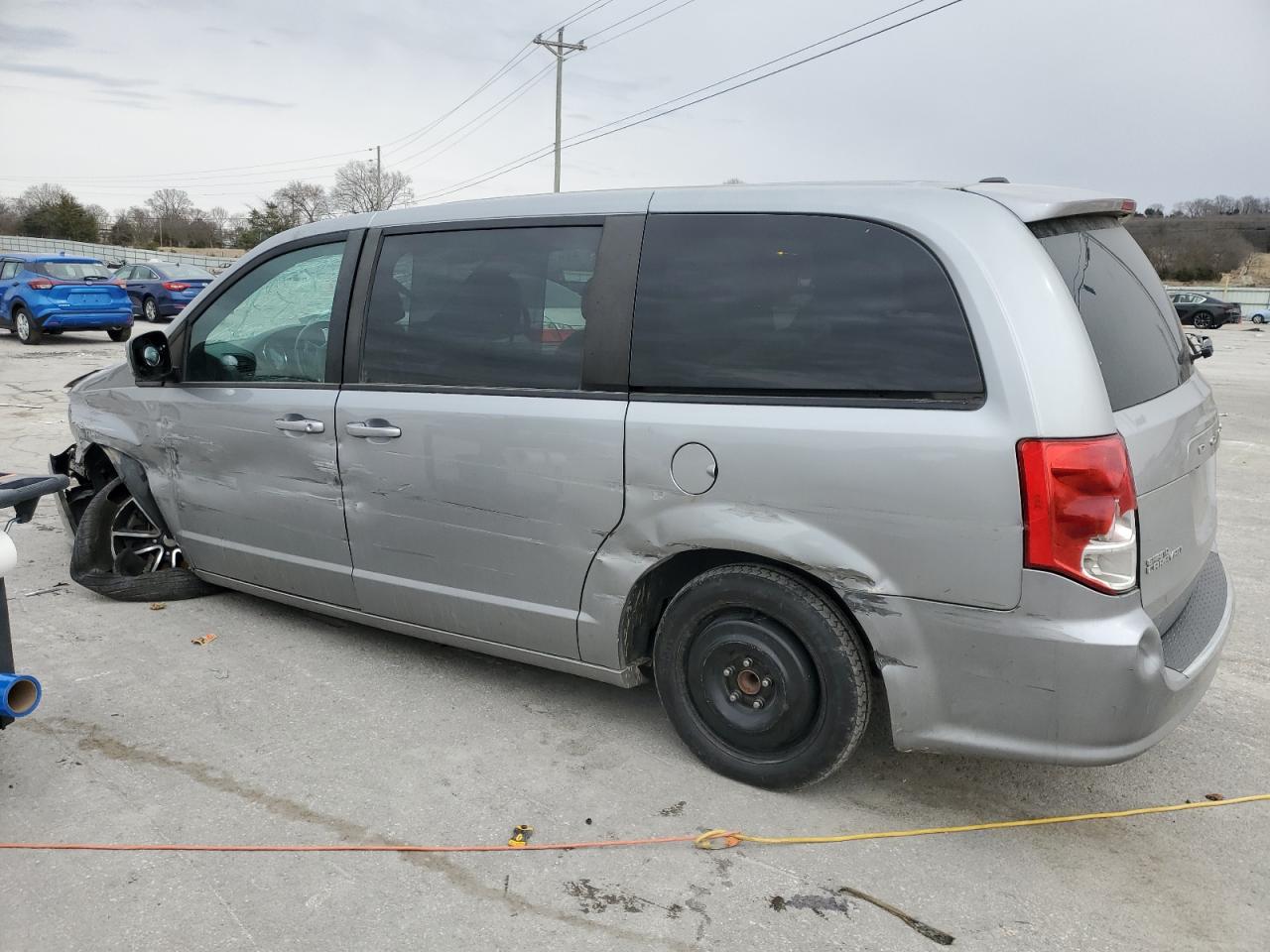 2018 Dodge Caravan - Image 2
