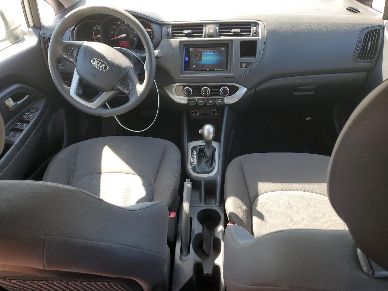 2015 Kia Rio - Image 8