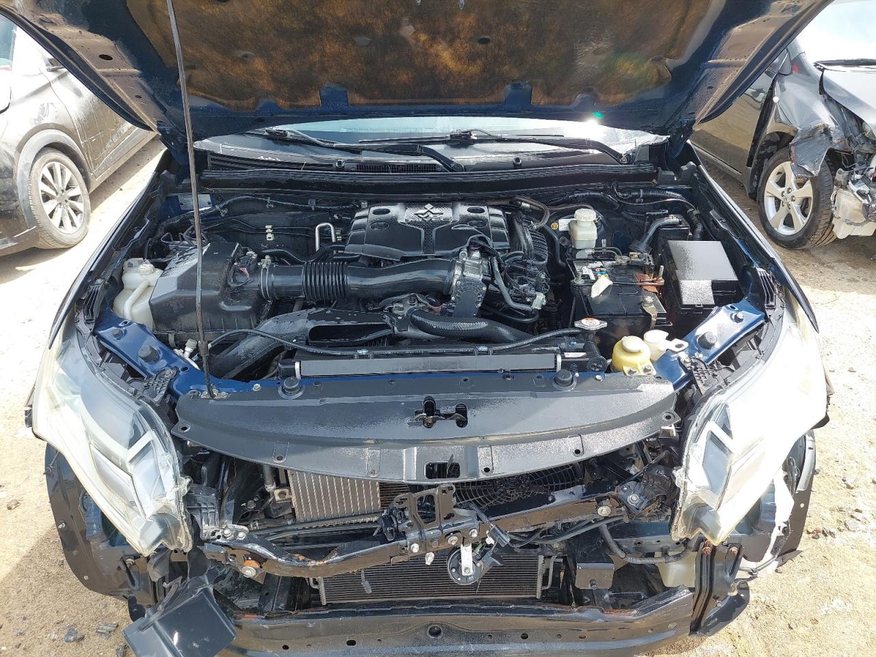 NMEMC21X0HH003815 - 2017 Mitsubishi MONTERO LI - #50849295