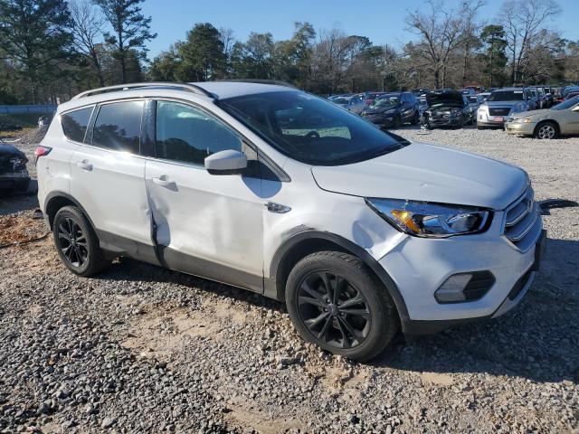  FORD ESCAPE 2018 Белый