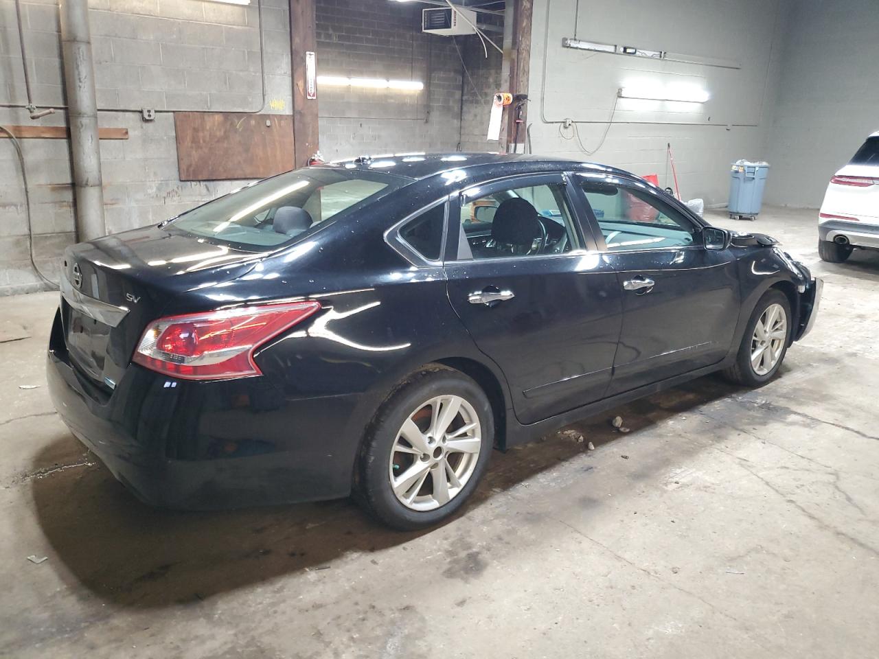 2013 Nissan Altima - Image 3