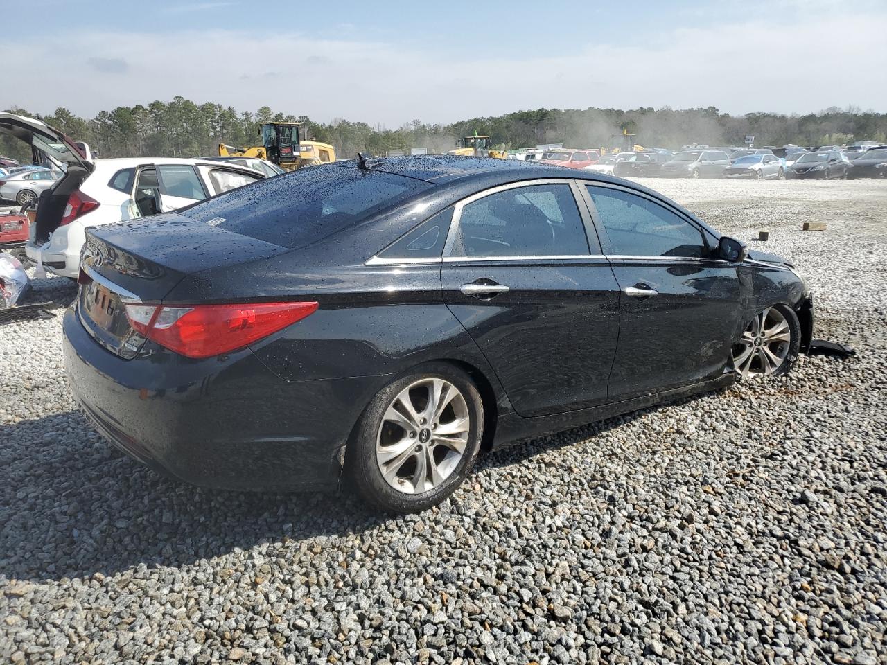 2012 Hyundai Sonata - Image 3