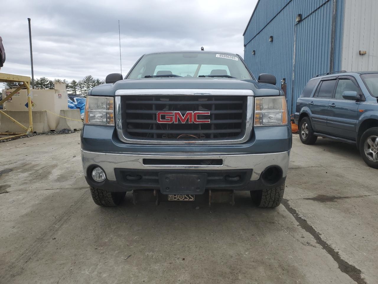 2010 GMC Sierra - Image 5