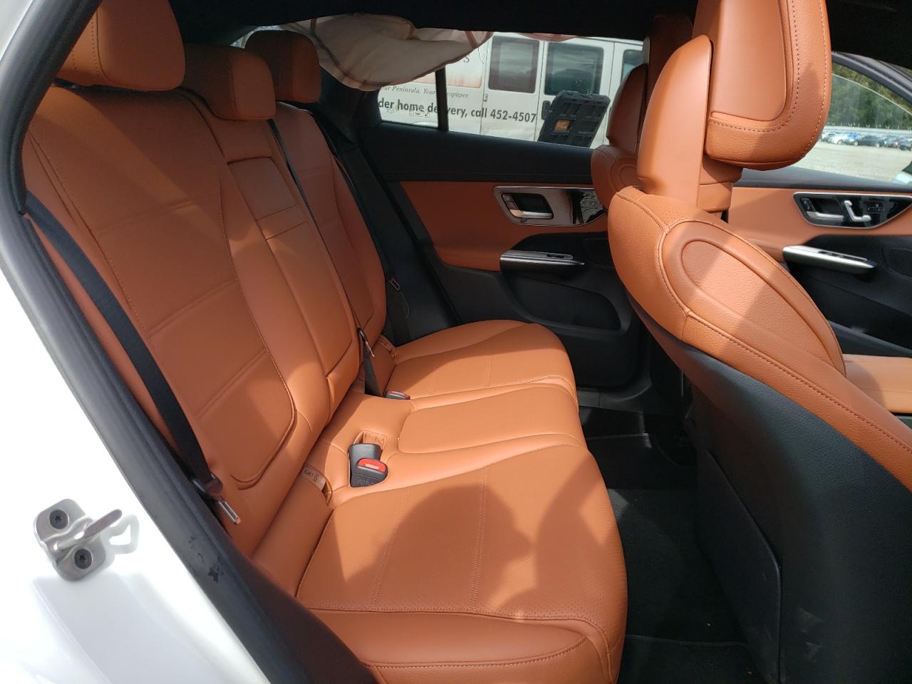 2024 Mercedes-Benz GLC - Image 11