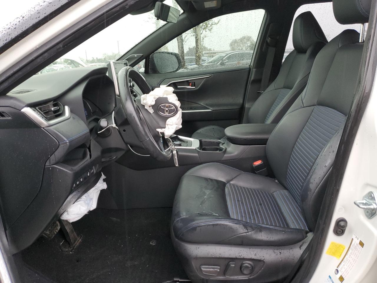 2020 Toyota RAV 4 - Image 7