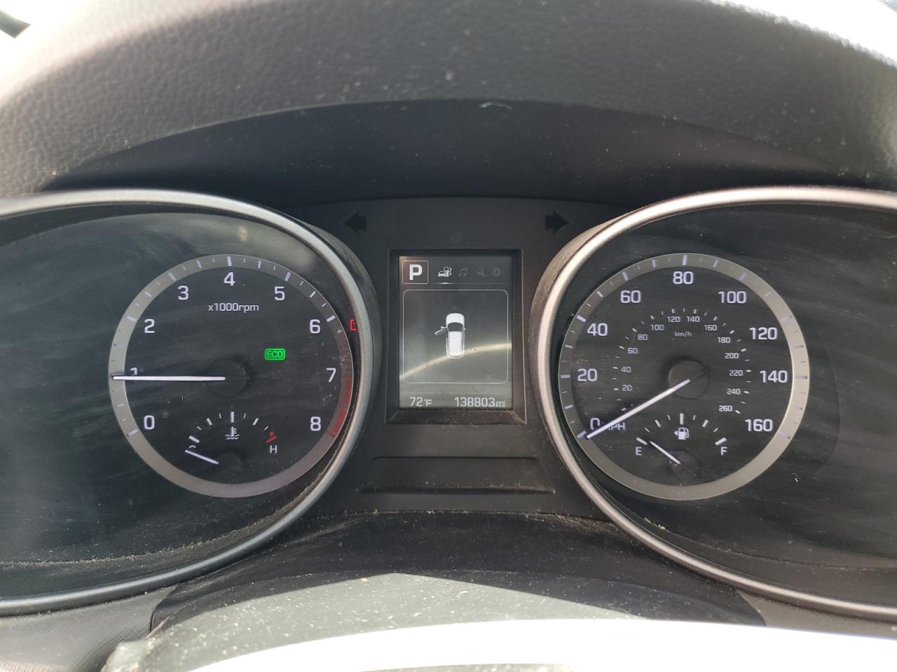 2018 Hyundai Santa Fe - Image 9