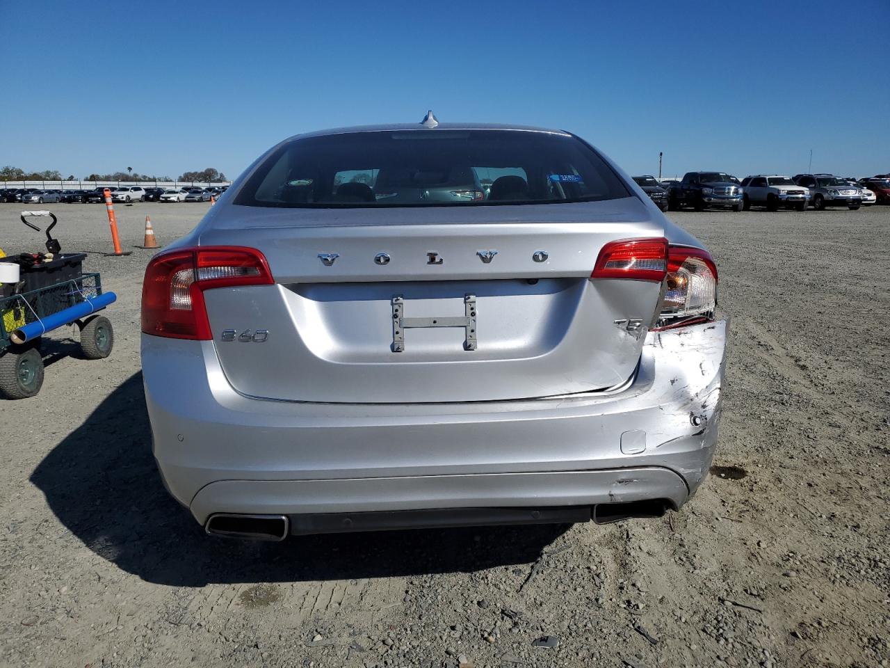 2016 Volvo S60 - Image 6