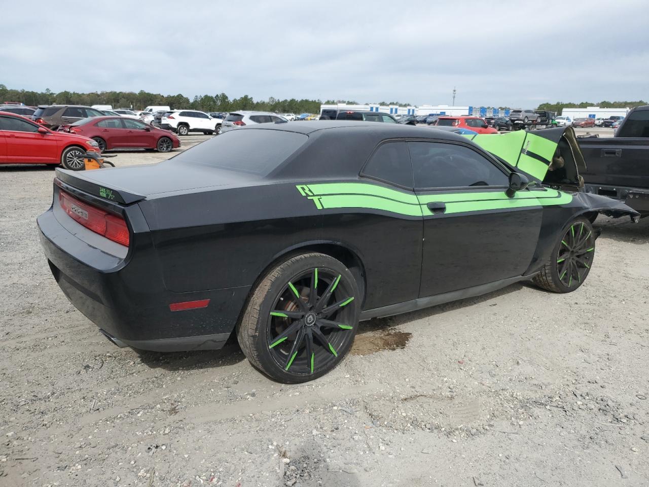 2013 Dodge Challenger - Image 3