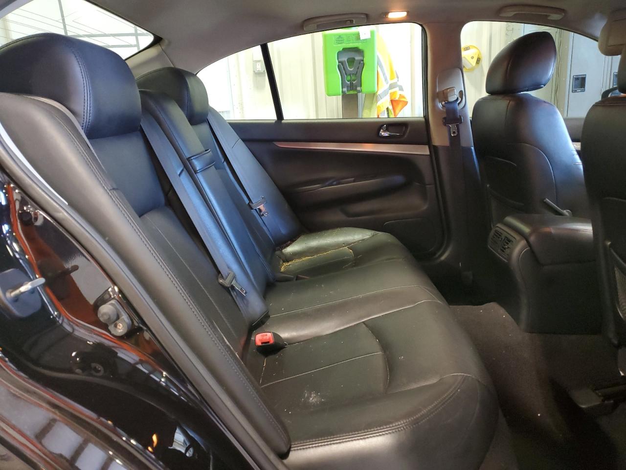 2013 Infiniti G - Image 11