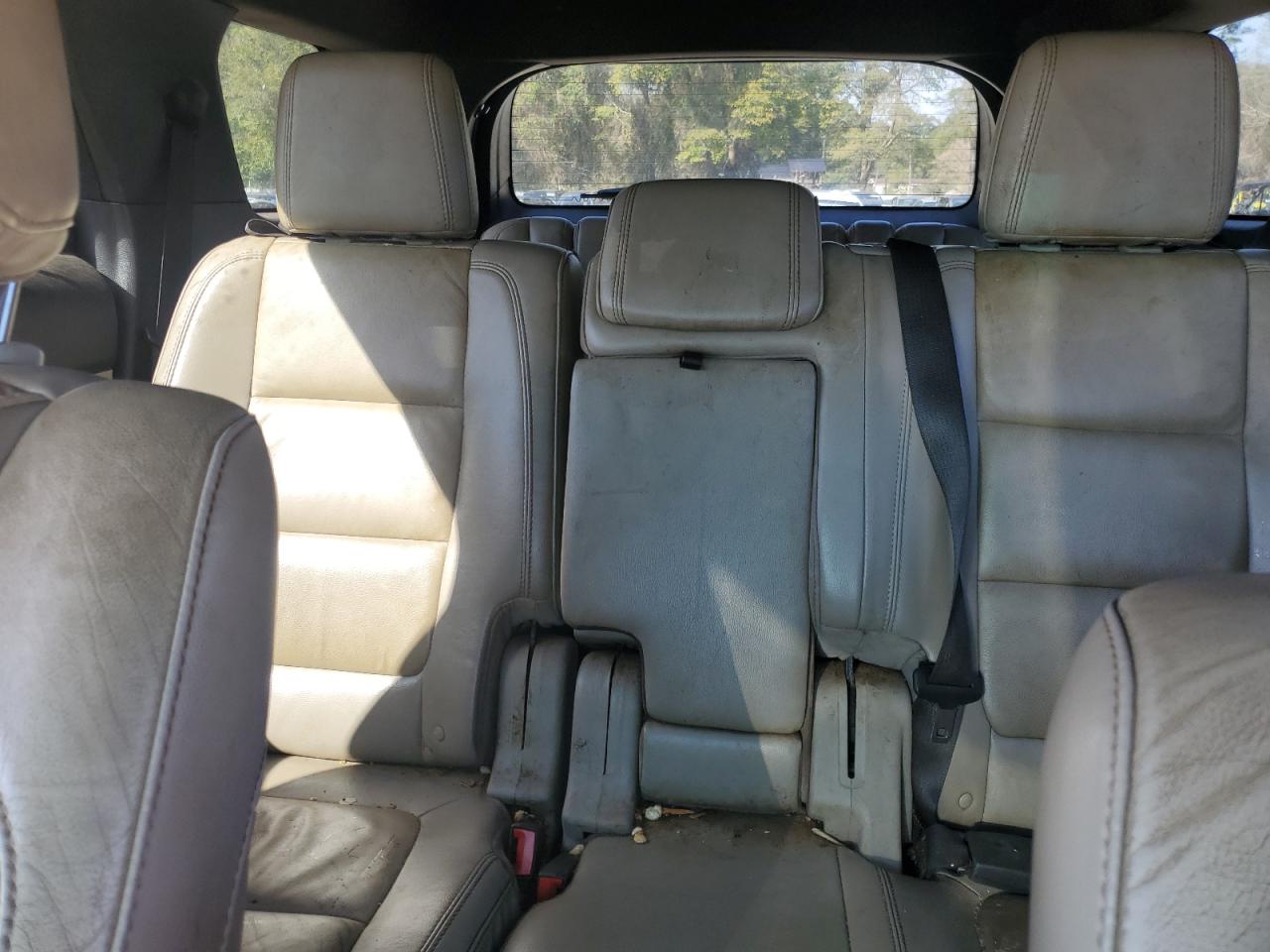2014 Ford Explorer - Image 10