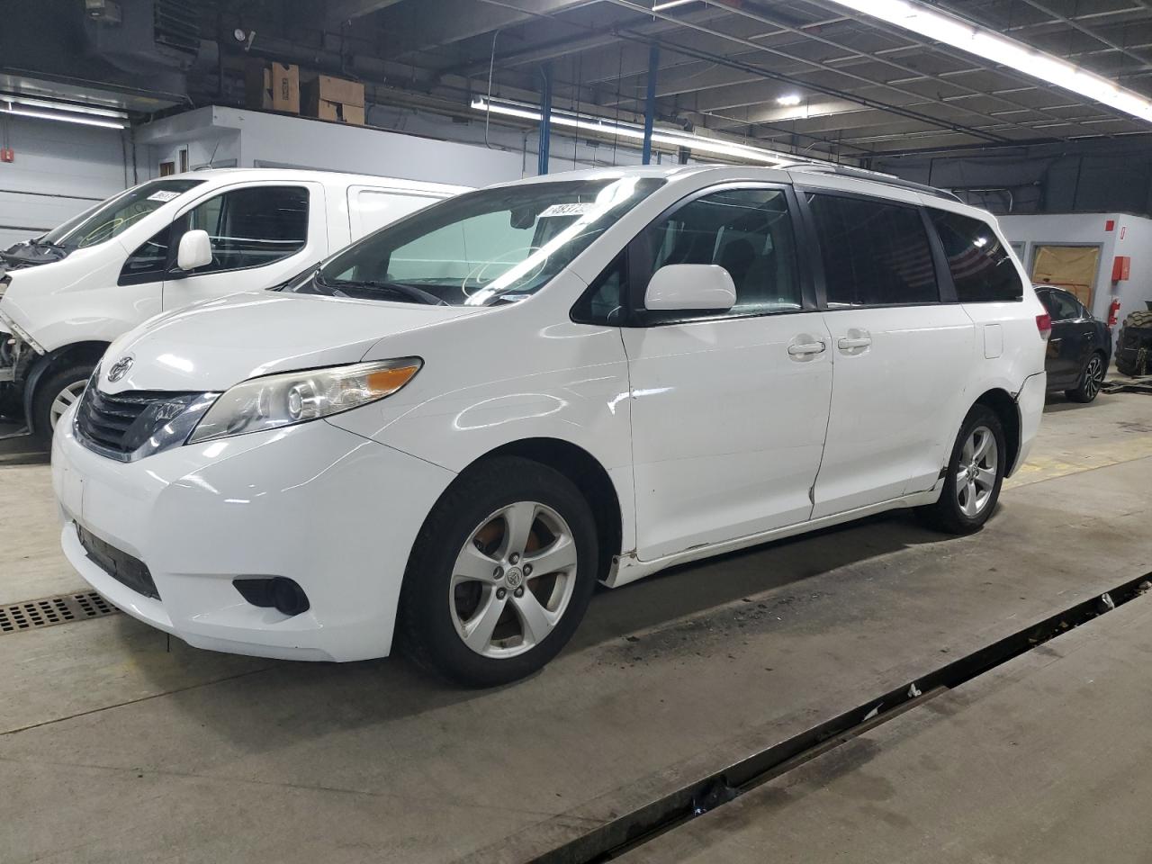 2011 Toyota Sienna - Image 1
