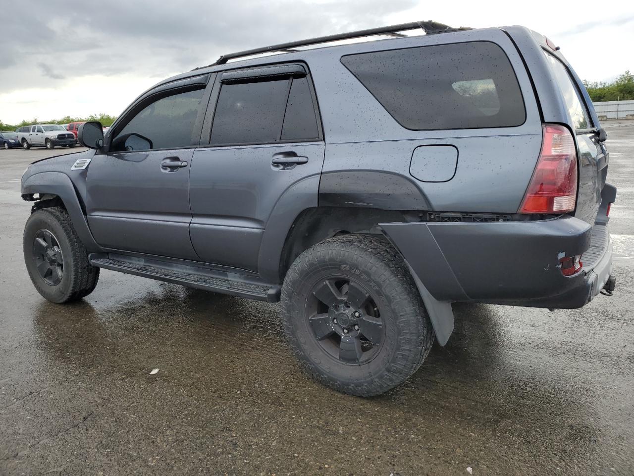 2004 Toyota 4Runner - Image 2