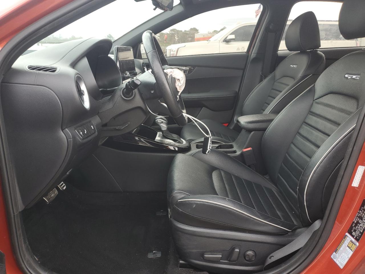 2023 Kia Forte - Image 7