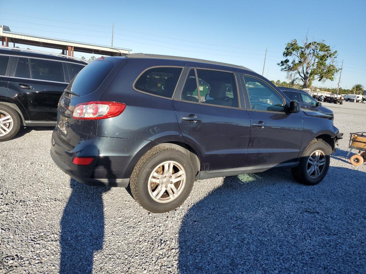 2012 Hyundai Santa Fe - Image 3