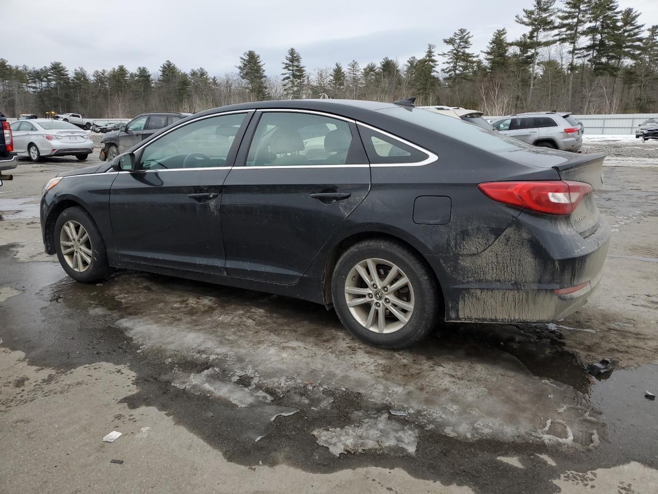 2016 Hyundai Sonata - Image 2