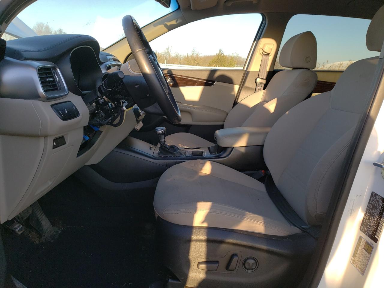 2019 Kia Sorento - Image 7