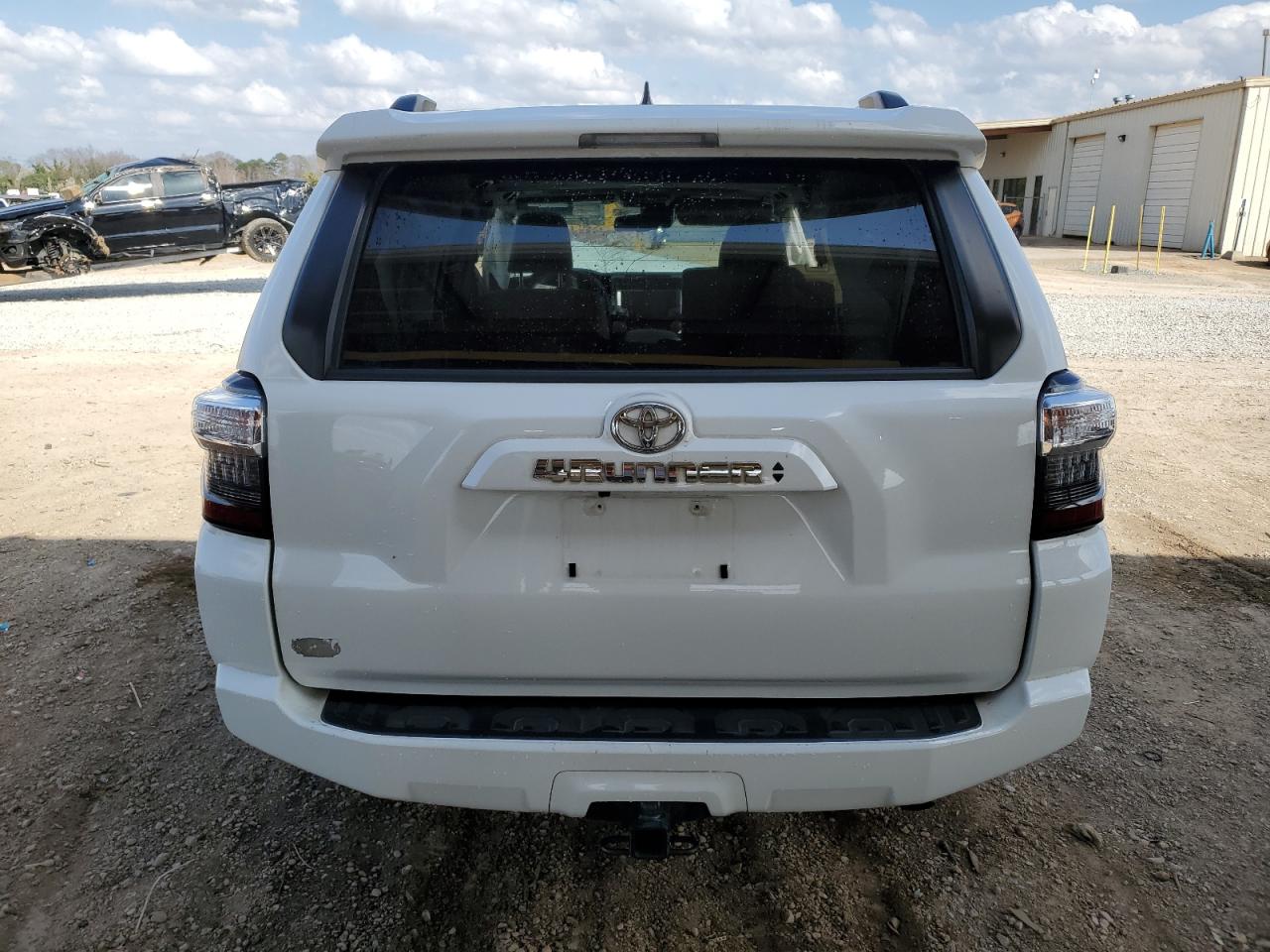 2020 Toyota 4Runner - Image 6
