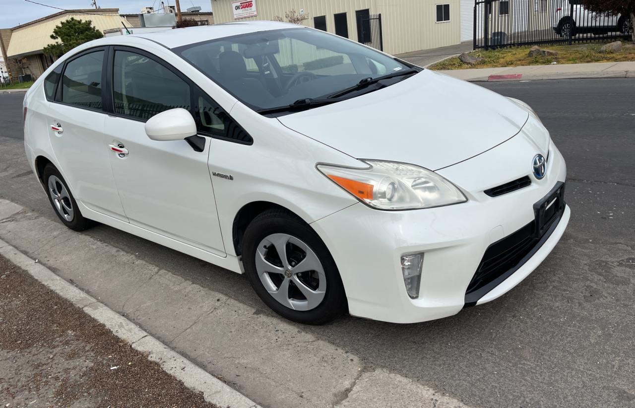 2013 Toyota Prius - Image 1