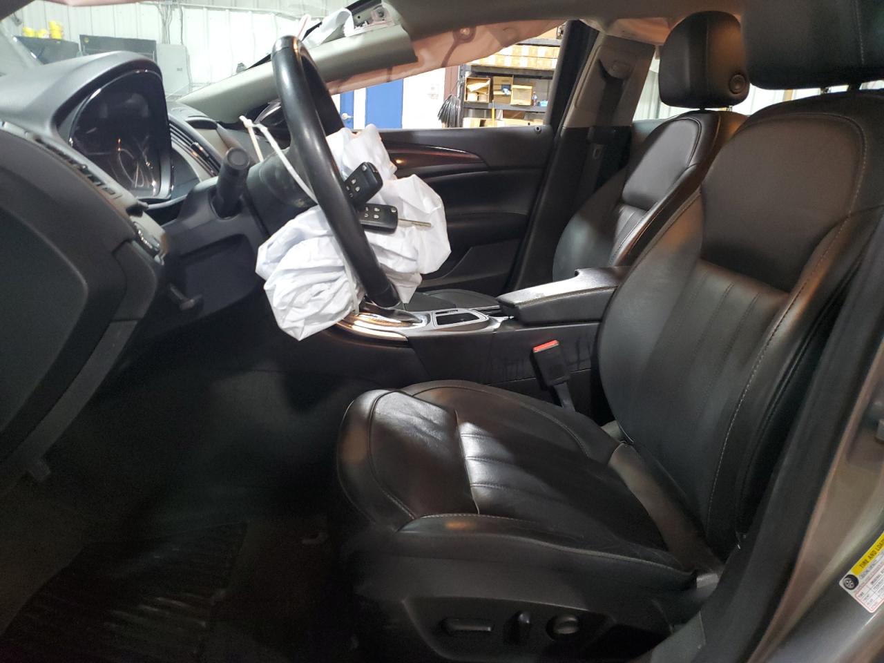 2017 Buick Regal - Image 7