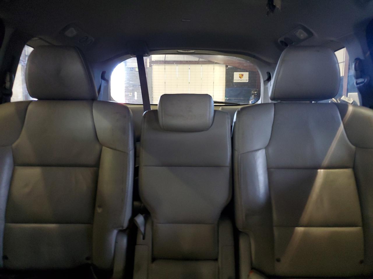 2013 Honda Odyssey - Image 10